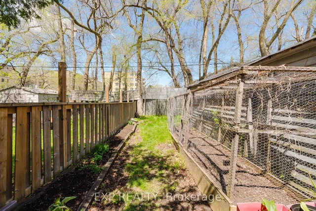Additional image 49 of 78 Woodfern Dr