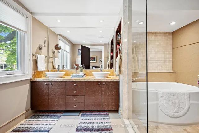 Additional image 24 of 85 Sorauren Ave