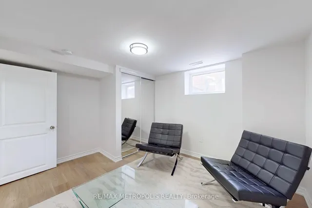 Additional image 36 of 19 Tremely Cres