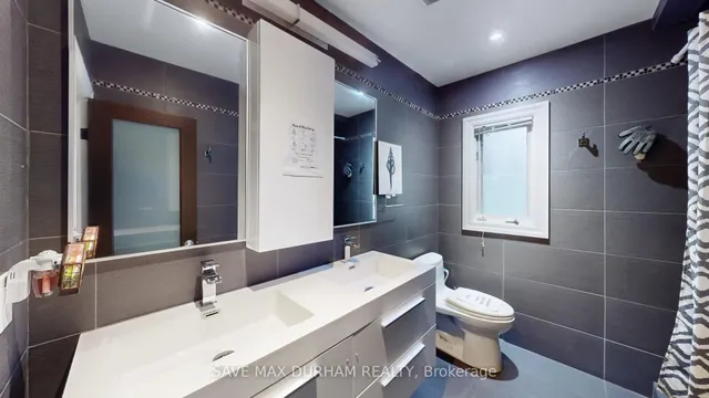 Additional image 21 of 165 Harewood Ave