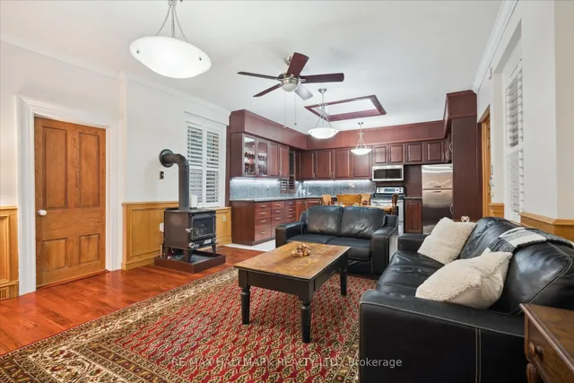 Additional image 15 of 2577 Kennedy Rd