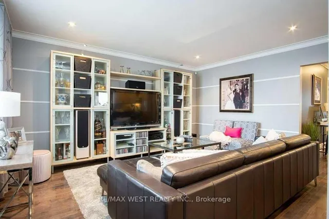 Additional image 8 of 26 Brandon Ave