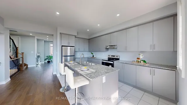 Additional image 16 of 6 QUEENPOST Dr
