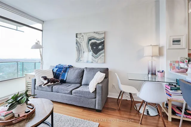 Additional image 8 of 18 Yorkville Ave Unit 2906