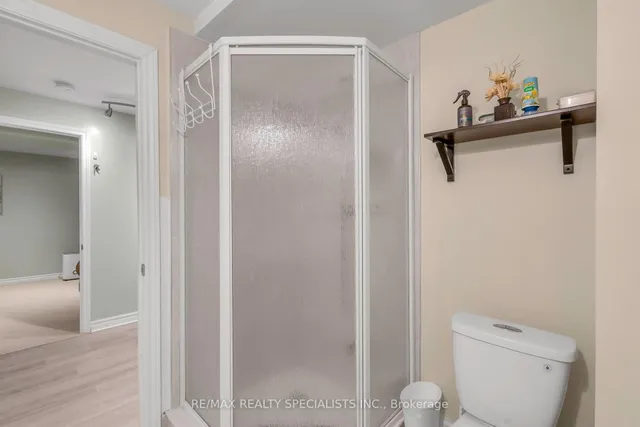 Additional image 37 of 65 Somerset Dr