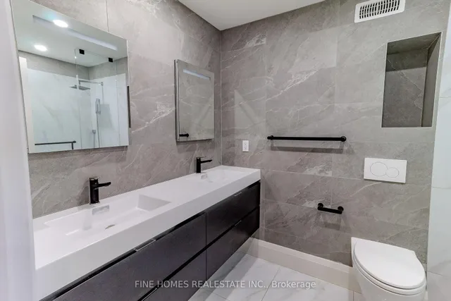 Additional image 9 of 55 Harbour Sq Unit 3213