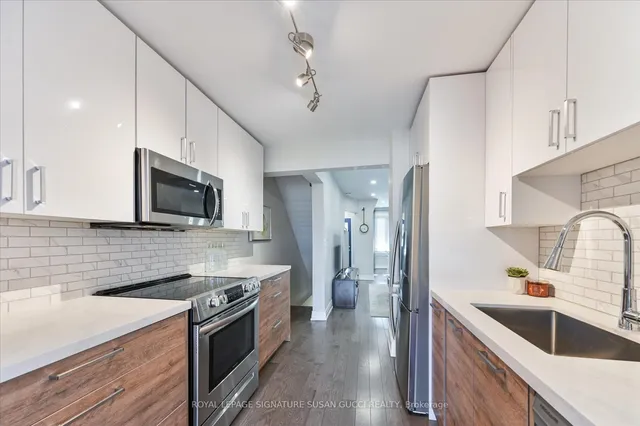 Additional image 10 of 1265 Woodbine Ave