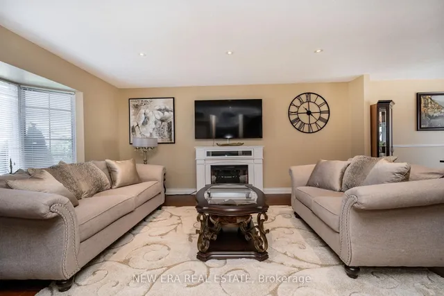 Additional image 6 of 674 Laurier Ave