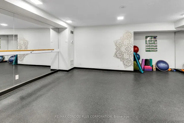 Additional image 42 of 109 Front St Unit 1135