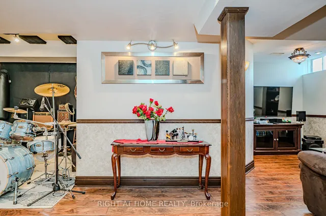 Additional image 40 of 2267 Empire Cres