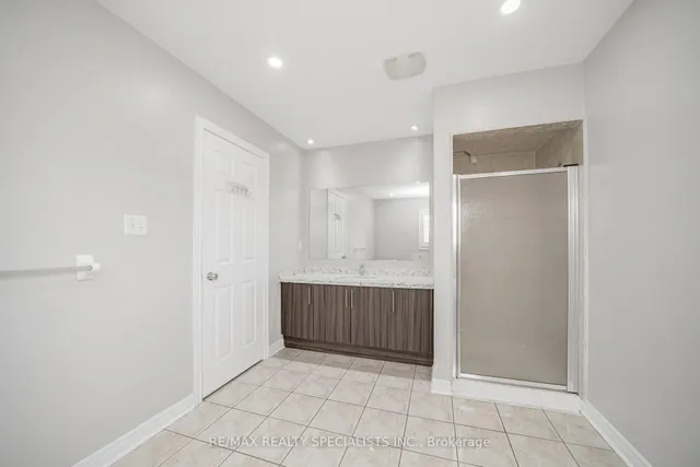 Additional image 37 of 102 Chalkfarm Cres