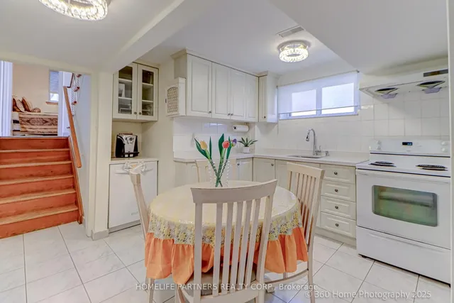 Additional image 28 of 77 Thwaite Ave