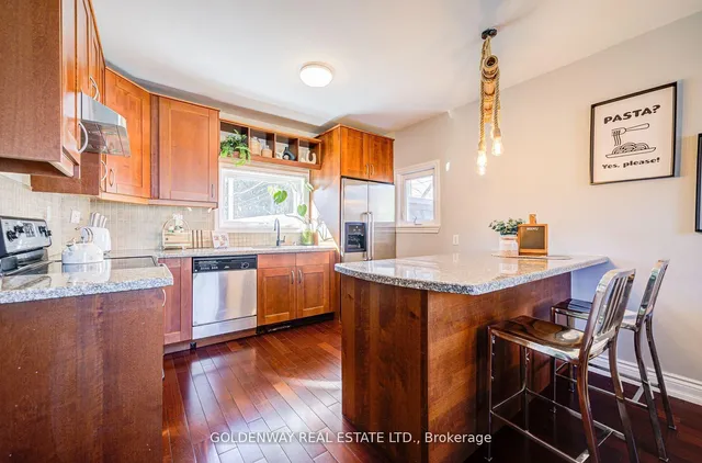 Additional image 16 of 211 Pemberton Ave