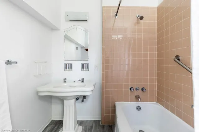 Additional image 29 of 45 Markland St