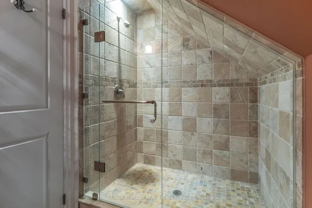 Additional image 23 of 957 Beach Blvd