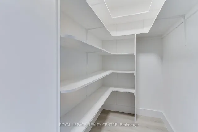 Additional image 36 of 362 The East Mall N/A Unit 304