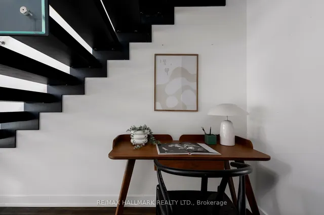 Additional image 6 of 8 Dovercourt Rd Unit 317