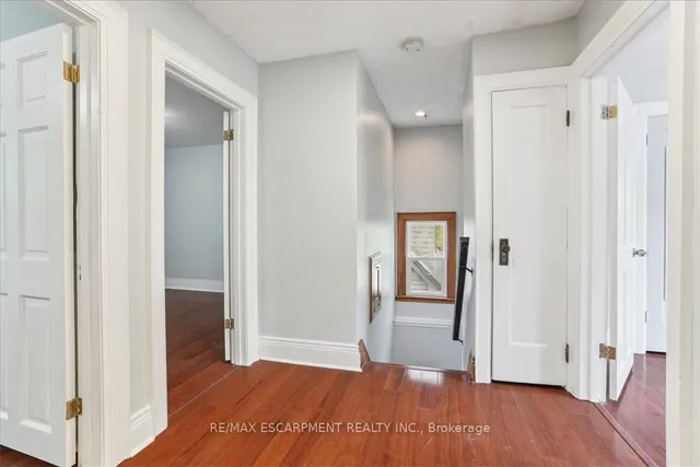 Additional image 16 of 1160 King St