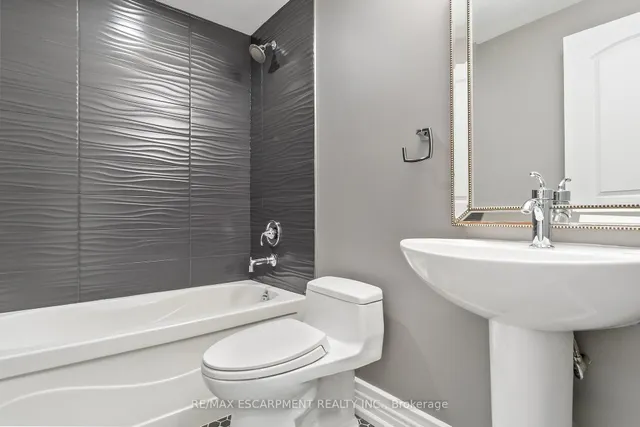 Additional image 32 of 274 Lake Promenade N/A