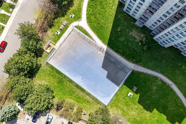 Additional image 42 of 3077 Weston Rd Unit 2009