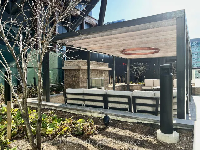 Additional image 39 of 455 Wellington St Unit 1002