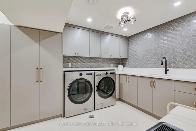 Additional image 35 of 61 Hill Cres