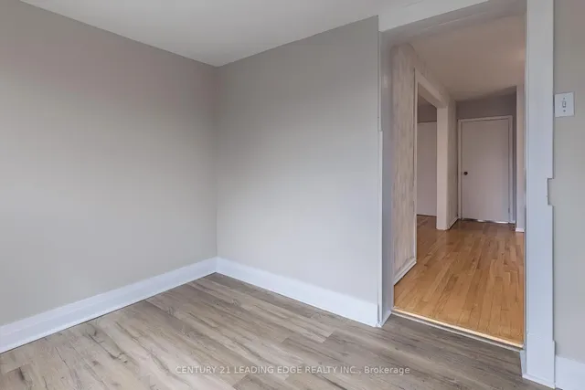 Additional image 26 of 34 CHISHOLM Ave