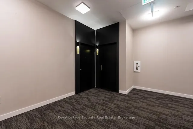 Additional image 8 of 158 Front St Unit 706