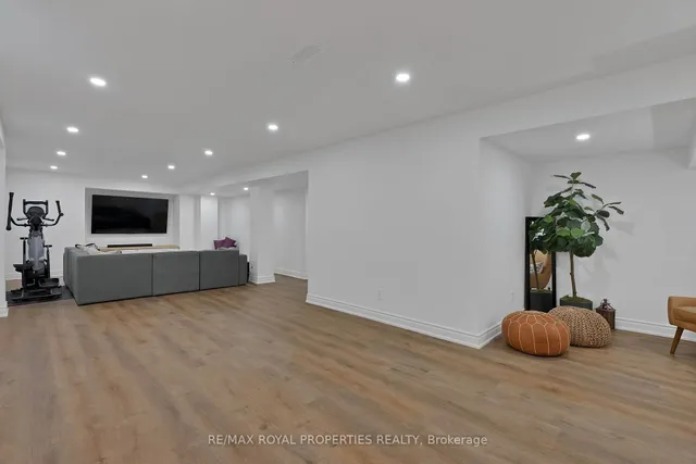 Additional image 35 of 35 Rottenburg Crt