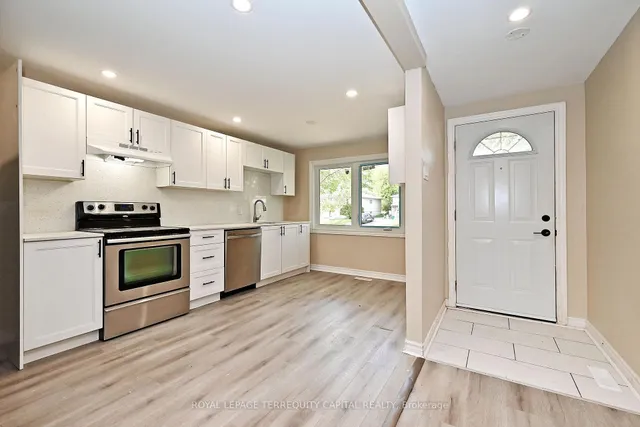 Additional image 15 of 73 Hickory Heights Cres