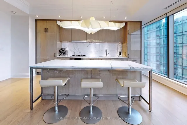 Additional image 4 of 55 Scollard St Unit 1401