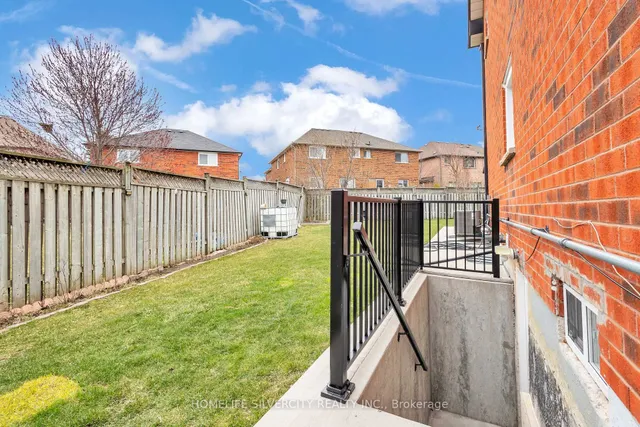 Additional image 41 of 142 Sahara Tr