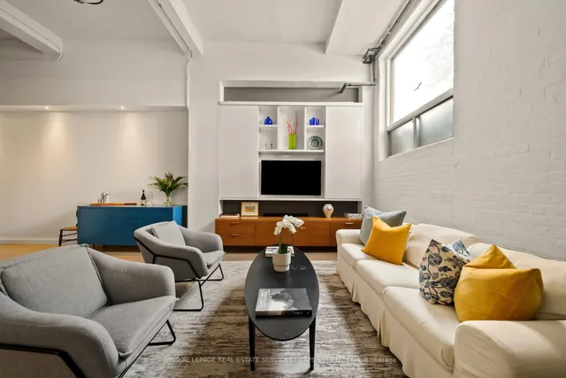 Additional image 8 of 264 Seaton St Unit 205