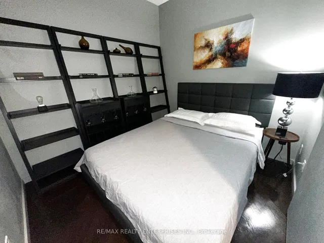 Additional image 16 of 8 York St Unit 2710