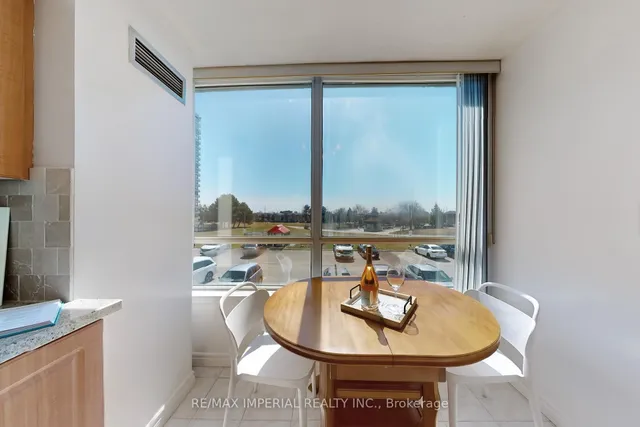 Additional image 10 of 330 Alton Towers Circ Unit 210