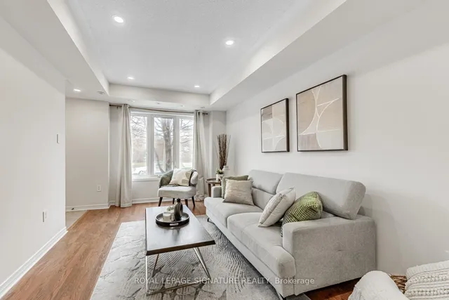 Additional image 5 of 817 Dundas St Unit 5