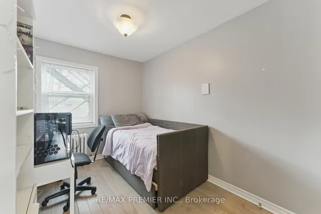 Additional image 13 of 9-11 Bracebridge Ave