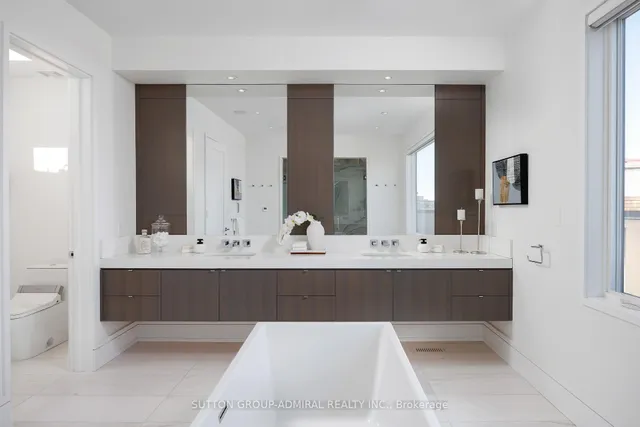 Additional image 36 of 11 Thurloe Ave