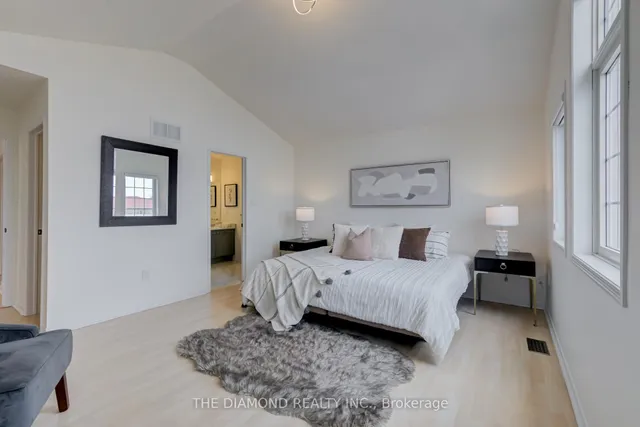 Additional image 35 of 5358 Bellows Ave