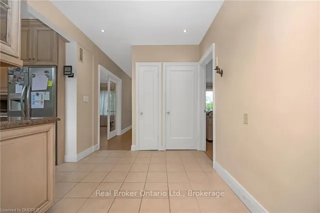 Additional image 16 of 2317 Lakeshore Rd