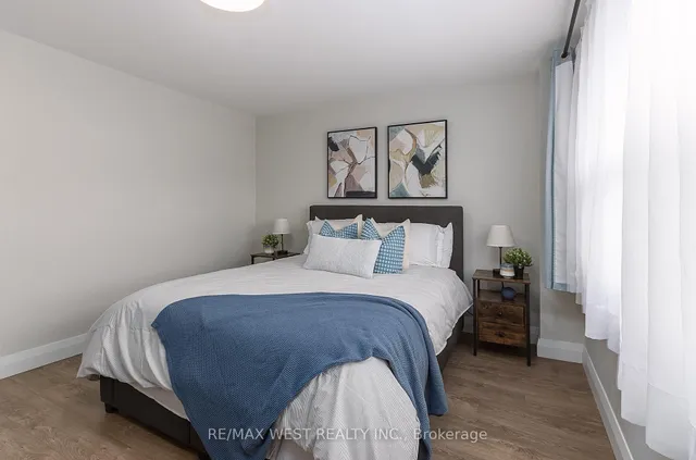 Additional image 22 of 377 Military Tr Unit 33