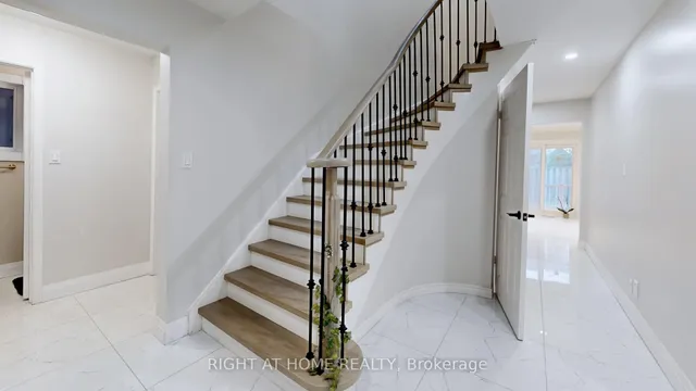 Additional image 16 of 16 Graybark Cres