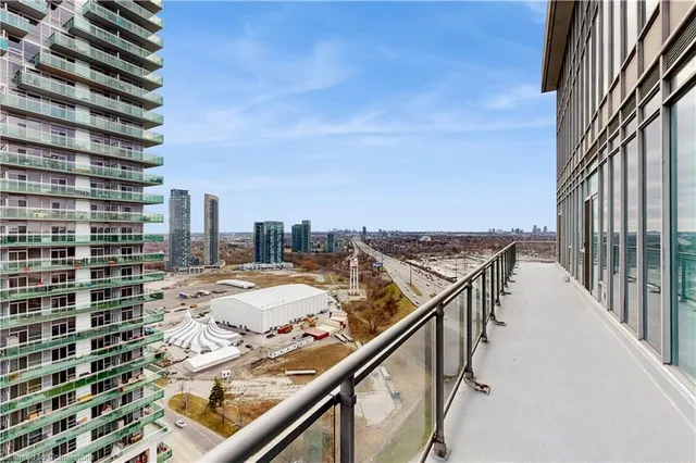 Additional image 21 of 2121 Lake Shore Blvd Unit UPH2701