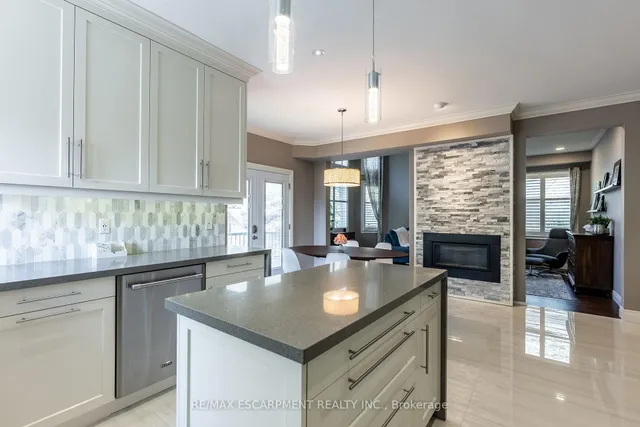 Additional image 5 of 58 ANDERSON Crt