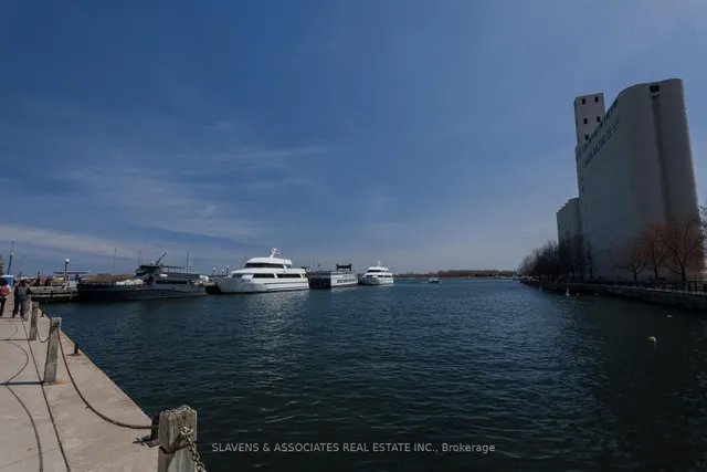 Additional image 24 of 550 Queens Quay Unit 625