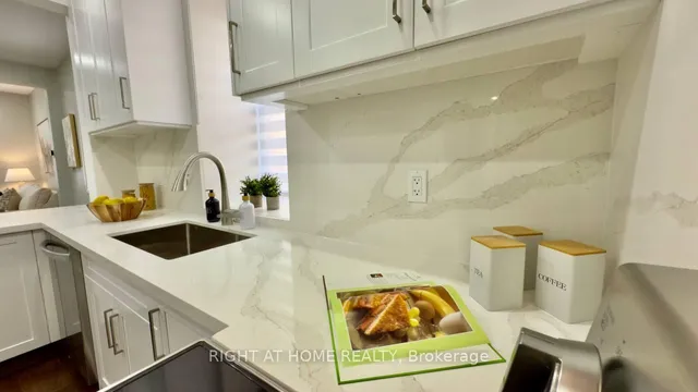 Additional image 16 of 23 Brock St