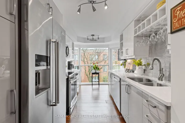 Additional image 4 of 2210 Lakeshore Rd Unit 401