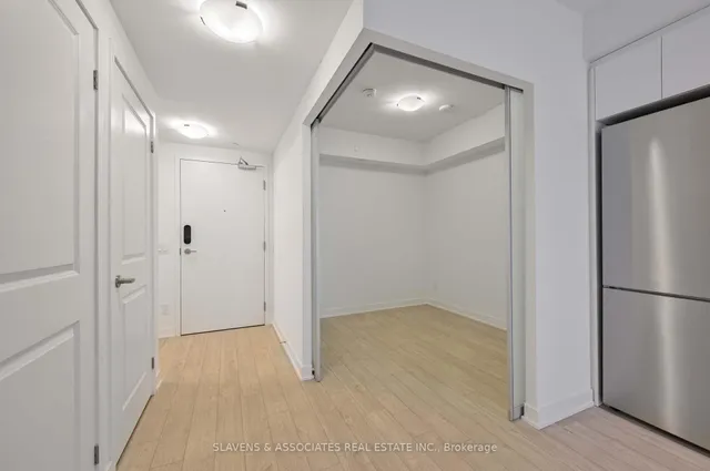 Additional image 23 of 543 Richmond St Unit 735