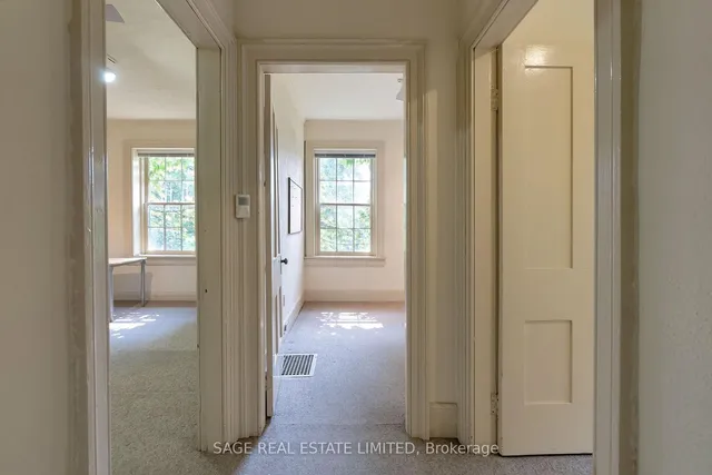 Additional image 32 of 322 La Rose Ave