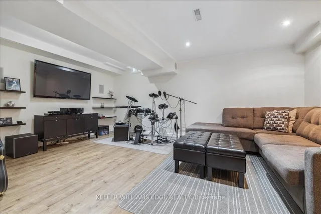 Additional image 35 of 2301 Cavendish Dr Unit 150